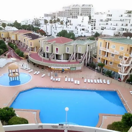 Vaso Rojo Vista Mar أذيخي